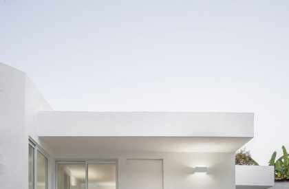 A Roof for Gaby | Cotaparedes Arquitectos