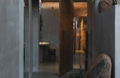 Flintstone 6 | Mitti