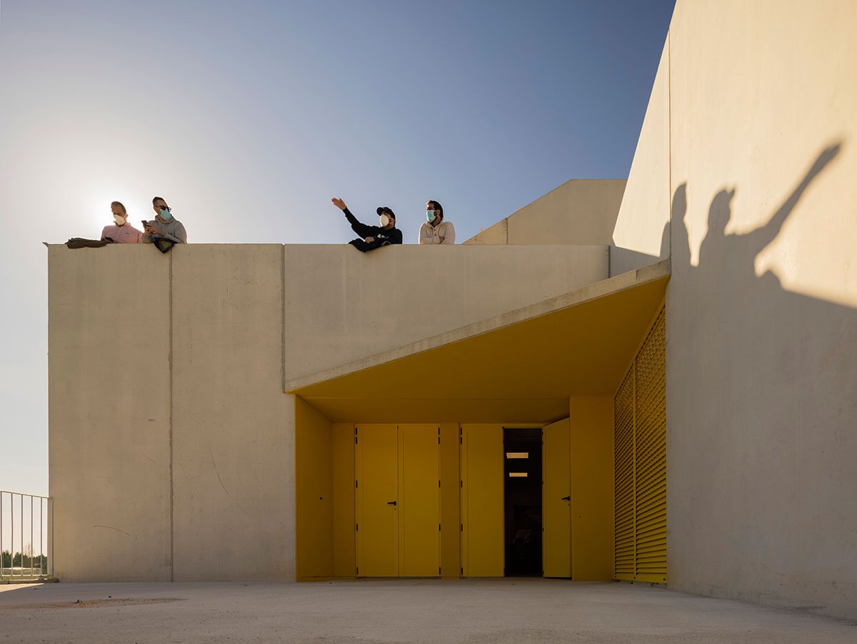 Grandstand Building - Training Complex of the Municipal Stadium in Aveiro | SUMMARY