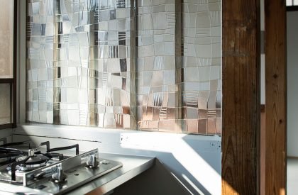 Rokukakubashi House | Roovice