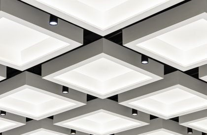 2022 Golong Wormhole | Pines Arch