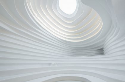 2022 Golong Wormhole | Pines Arch
