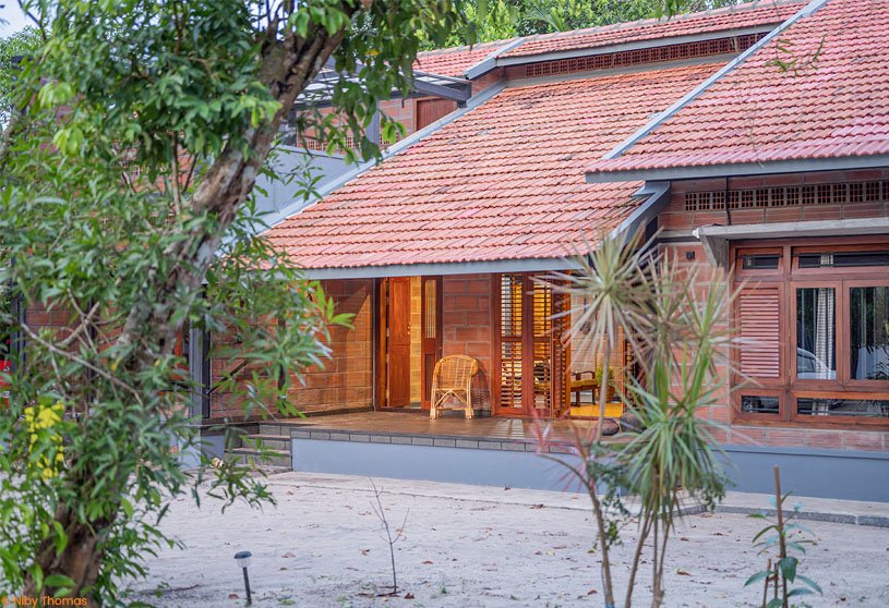 Kalavoor House | Poet Studio