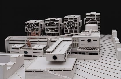 Tres Pozos: Centre of Services