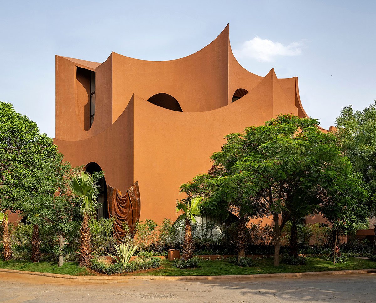 Mirai House of Arches | Sanjay Puri Architects