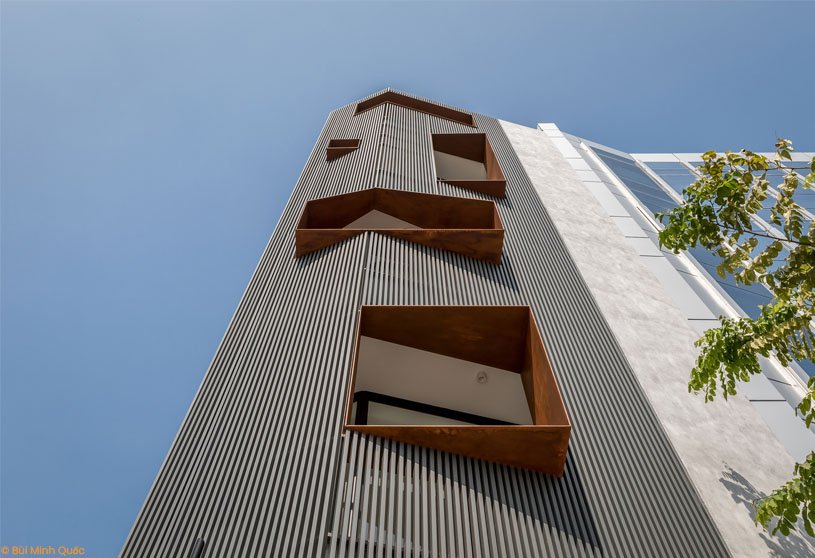 Multiple Space Complex House | Story Architecture