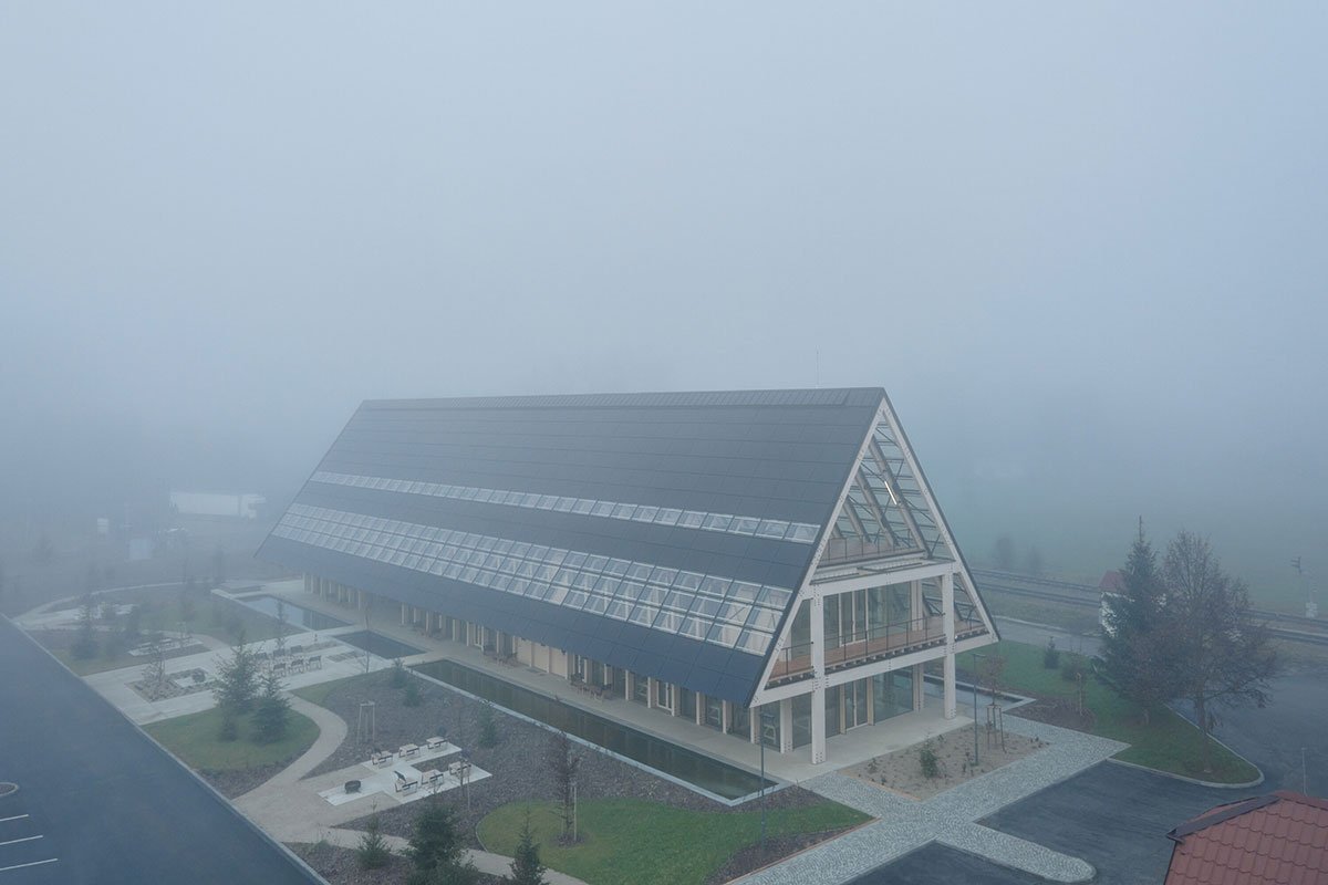 Kloboucká lesní Headquarters | Mjölk architekti