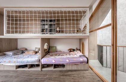 Multiple Space Complex House | Story Architecture