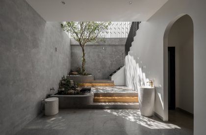 Multiple Space Complex House | Story Architecture