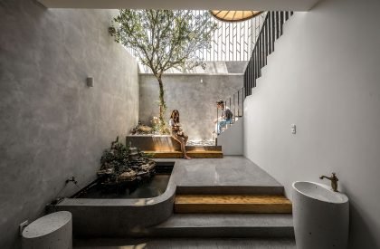 Multiple Space Complex House | Story Architecture