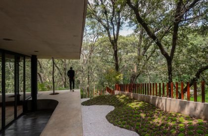 AYG HOUSE | Miguel de la Torre mta+v