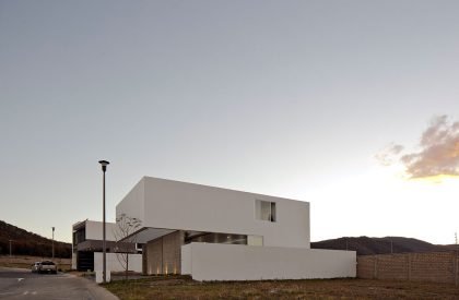 House to see the sky | COTAPAREDES Arquitectos