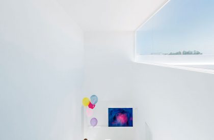 The Cave | COTAPAREDES Arquitectos