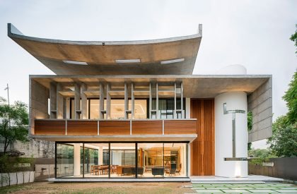 Residence 1065 | Charged Voids