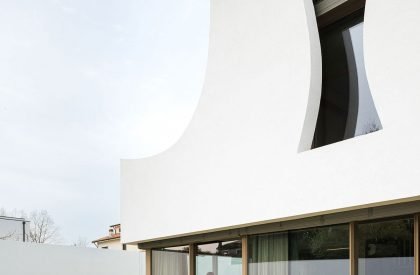 Casa “Pátios de Pétalas” | Sandra Micaela Casinha Atelier