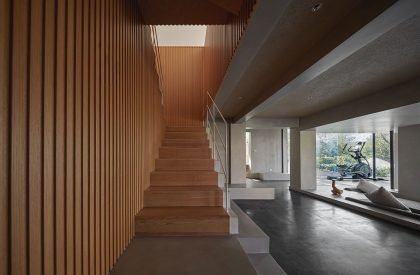 House Rooted in the Soil | KiKi ARCHi