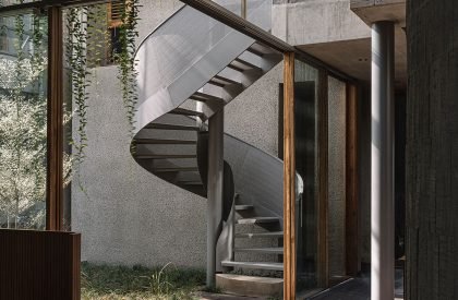 Jungalow 2 | Neogenesis + Studio261