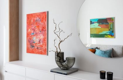Minimalist apartment with a colour splash | Alexander Tischler