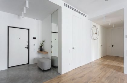Minimalist apartment with a colour splash | Alexander Tischler