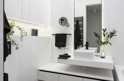 Minimalist apartment with a colour splash | Alexander Tischler