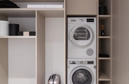Minimalist apartment with a colour splash | Alexander Tischler