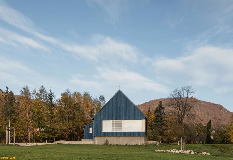 Wooden Cabin in the Jizera Mountains | Markéta Cajthamlová