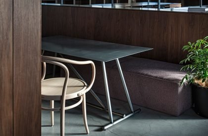 AQO Office | HYBE Design Team + Teki Design