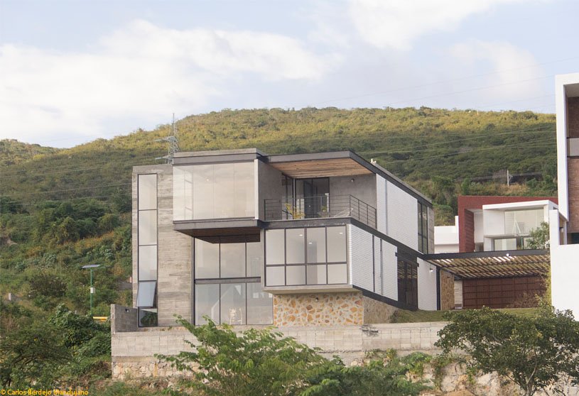 QR House | Apaloosa Estudio de Arquitectura y Diseño