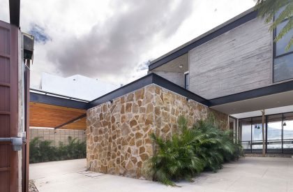 QR House | Apaloosa Estudio de Arquitectura y Diseño