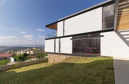 QR House | Apaloosa Estudio de Arquitectura y Diseño