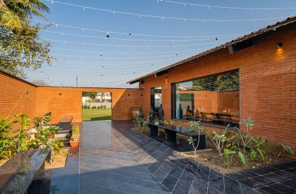 Retro Bistro Multi Cuisine Restaurant | Ace Associates