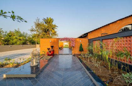 Retro Bistro Multi Cuisine Restaurant | Ace Associates