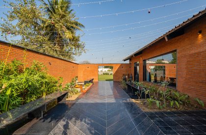 Retro Bistro Multi Cuisine Restaurant | Ace Associates
