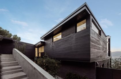 T house | ANX / Aaron Neubert Architects