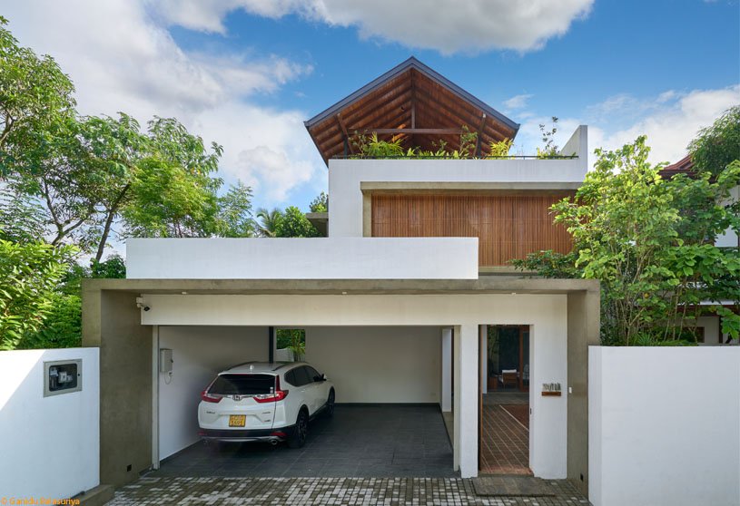 Hansagiri Road House | Damith Premathilake Architects