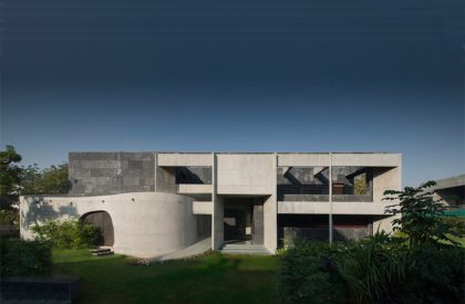 Stripped Mobius | Matharoo Associates
