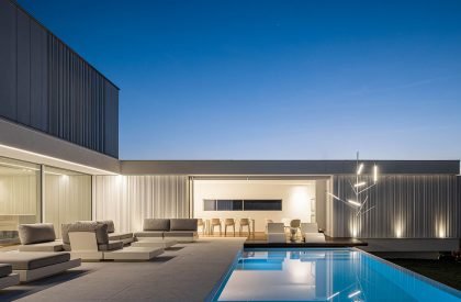 Riscowhite | Risco Singular – Arquitectura, Lda