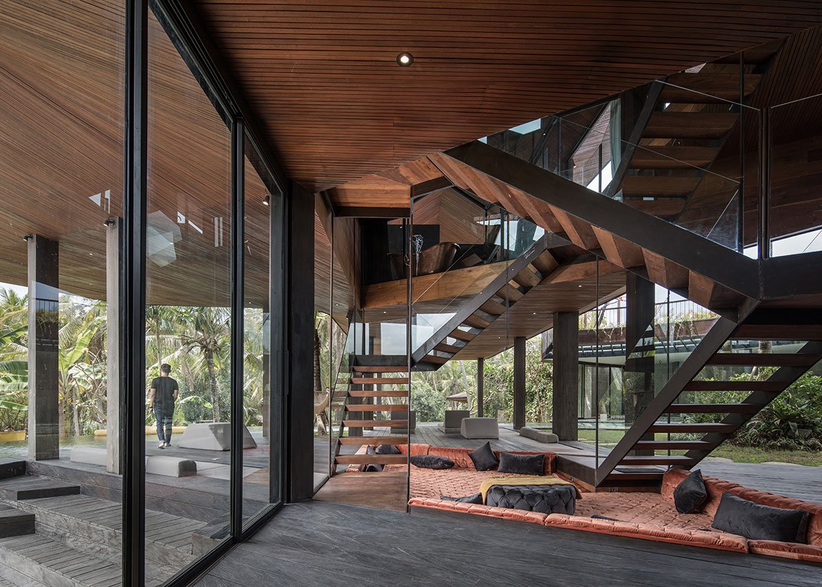 Butterfly House | Alexis Dornier