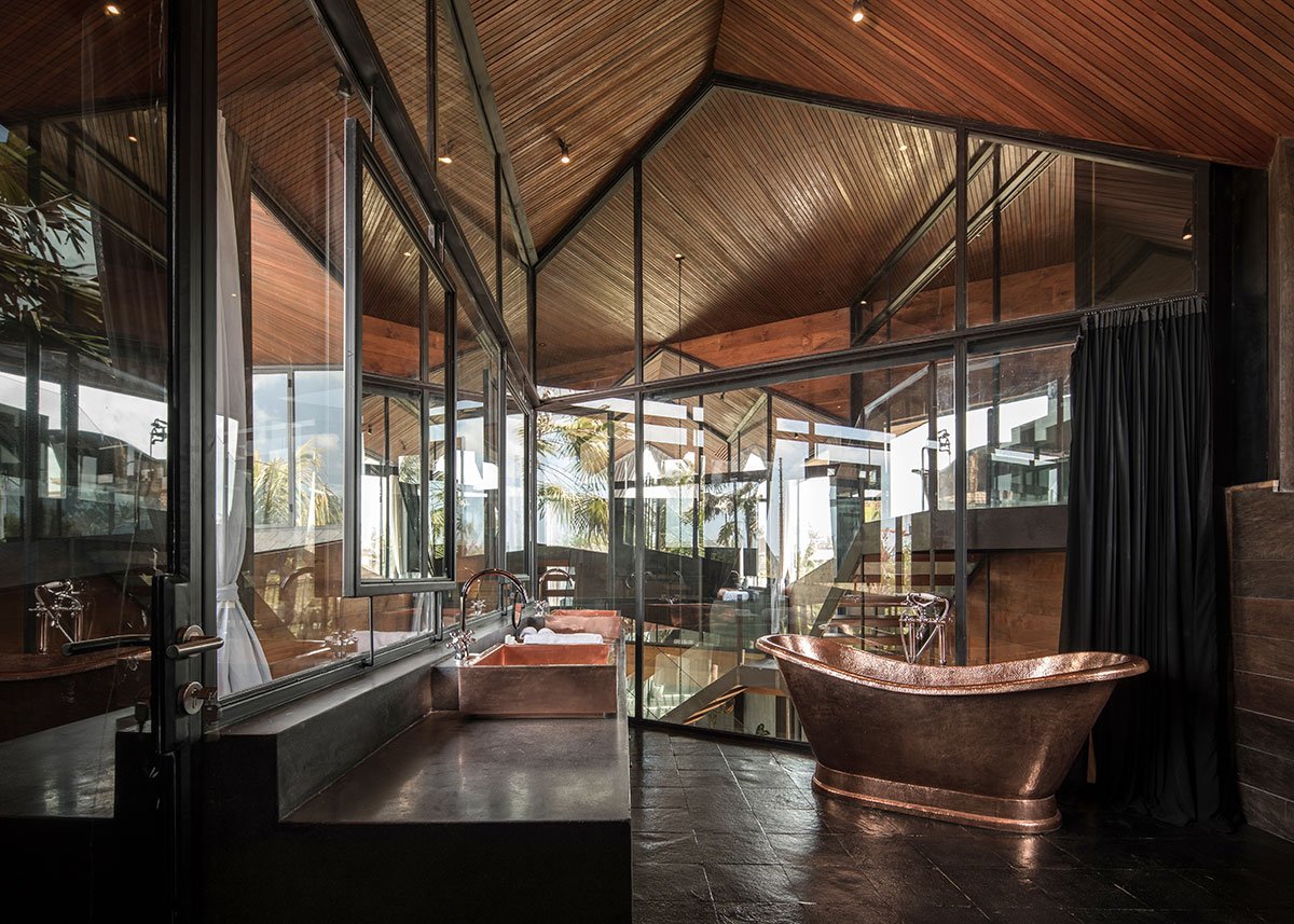 Butterfly House | Alexis Dornier