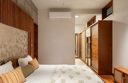 Carving a court of Quietude in a Bustling Cityscape | Mudbricks