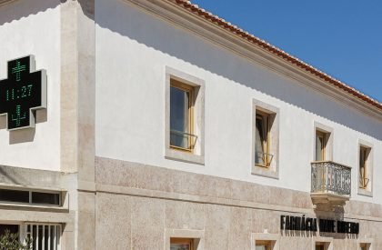 NR Pharmacy | Esquissos – Arquitectura e Consultoria