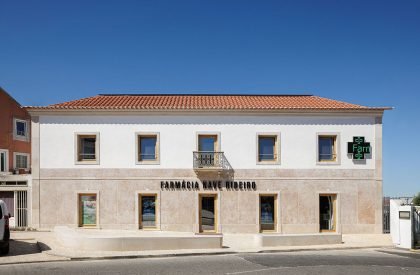 NR Pharmacy | Esquissos – Arquitectura e Consultoria