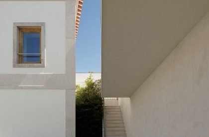 NR Pharmacy | Esquissos – Arquitectura e Consultoria