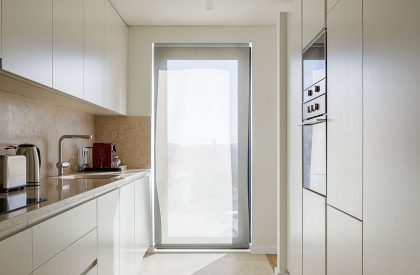 NR Pharmacy | Esquissos – Arquitectura e Consultoria