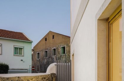 NR Pharmacy | Esquissos – Arquitectura e Consultoria