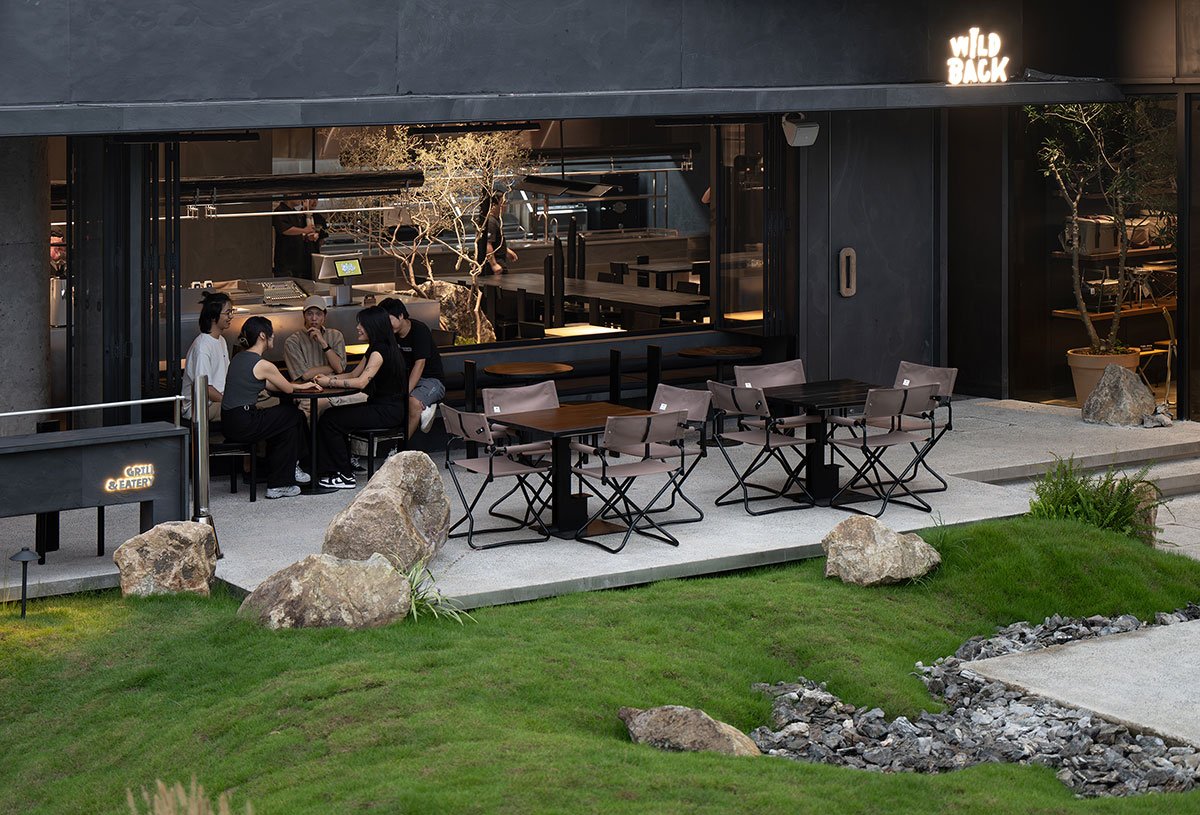 Wild Back | Pig Design