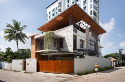 Carving a court of Quietude in a Bustling Cityscape | Mudbricks Architects