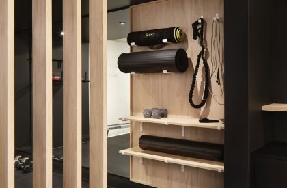 Dobie | Entre Quatre Murs