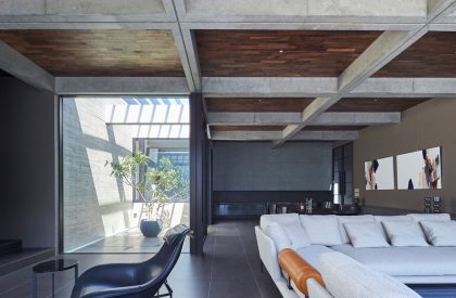 Ortho residence | APOLLO Architects & Associates Co., Ltd
