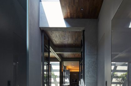 Ortho residence | APOLLO Architects & Associates Co., Ltd